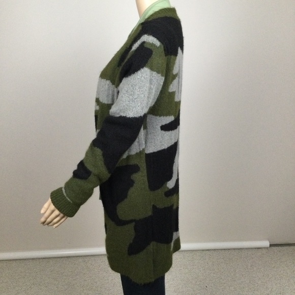 Women’s DESIGN LAB Long Length Green/Grey Animal Print Cardigan, Size XS - Picture 3 of 8